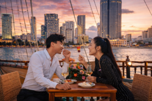 Вечерний круиз на яхте Emperor Cruises